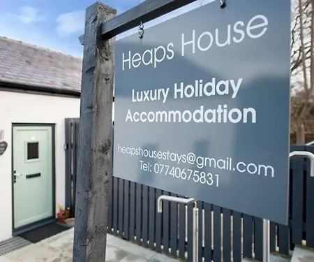Heaps House Apartment Denby Dale Room photo
